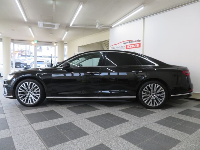 AUDI A8 2021 Image 31