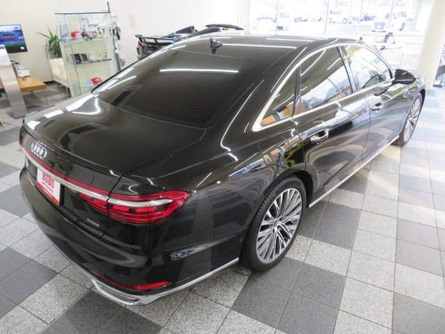 AUDI A8 2021 Image 31