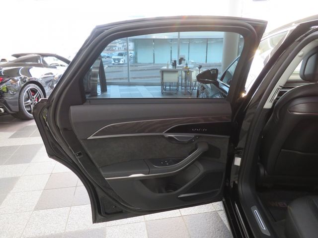 AUDI A8 2021 Image 31