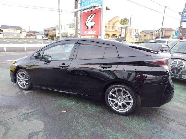 TOYOTA PRIUS 2016 Image 31