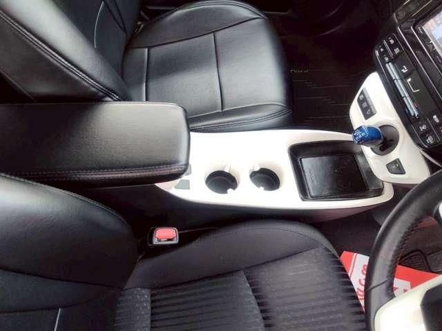 TOYOTA PRIUS 2016 Image 31