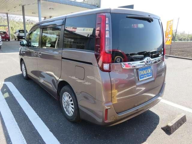 TOYOTA NOAH HYBRID 4WD 2016 Image 31