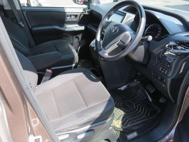 TOYOTA NOAH HYBRID 4WD 2016 Image 31