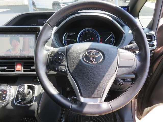 TOYOTA NOAH HYBRID 4WD 2016 Image 31