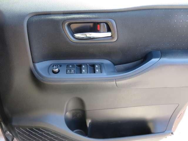 TOYOTA NOAH HYBRID 4WD 2016 Image 31