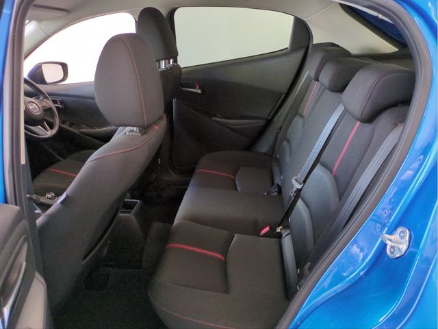 MAZDA DEMIO 2015 Image 31