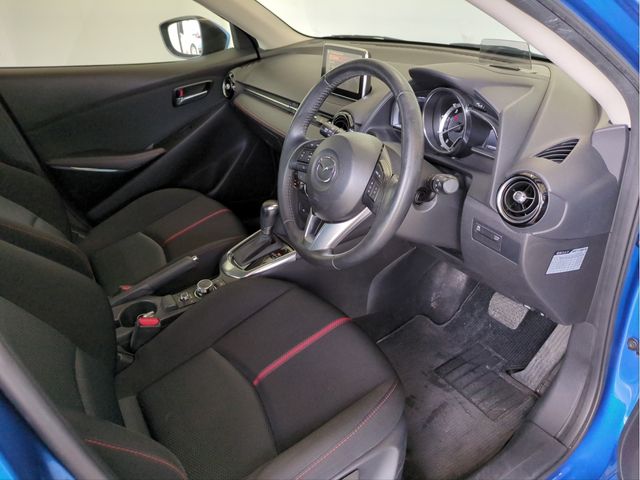 MAZDA DEMIO 2015 Image 31