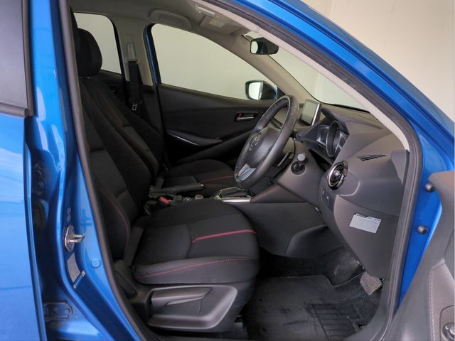 MAZDA DEMIO 2015 Image 31