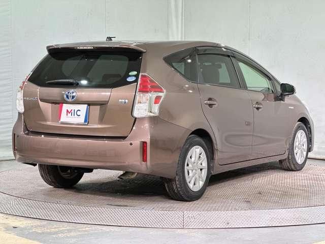 TOYOTA PRIUS ALPHA 2015 Image 31