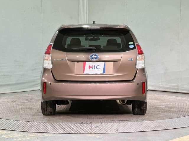 TOYOTA PRIUS ALPHA 2015 Image 31