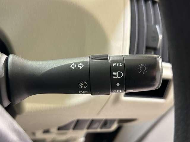 TOYOTA PRIUS ALPHA 2015 Image 31