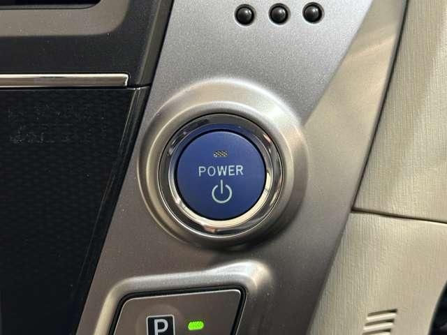 TOYOTA PRIUS ALPHA 2015 Image 31