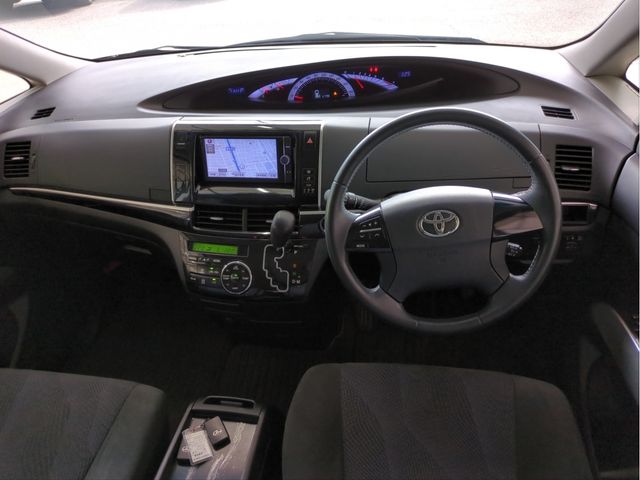 TOYOTA ESTIMA 2013 Image 31