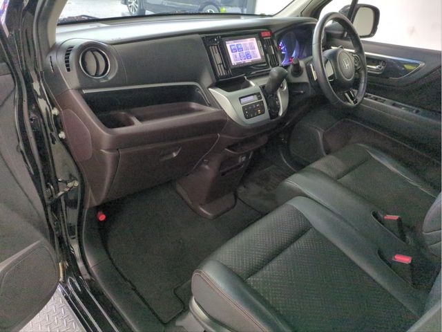 HONDA N-WGN CUSTOM 2015 Image 31