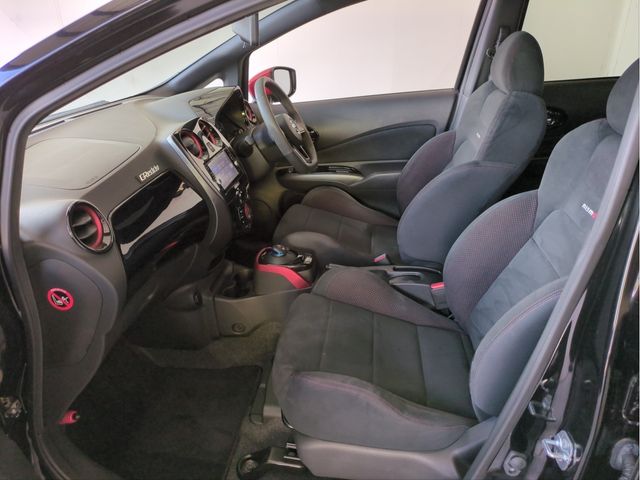 NISSAN NOTE 2017 Image 31