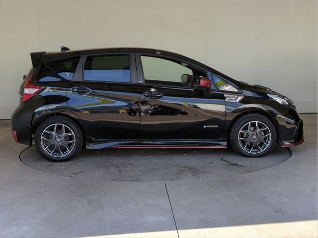 NISSAN NOTE 2017 Image 31