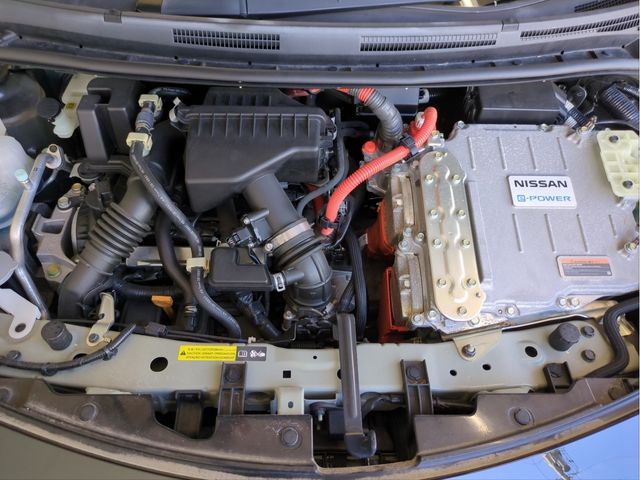 NISSAN NOTE 2017 Image 31