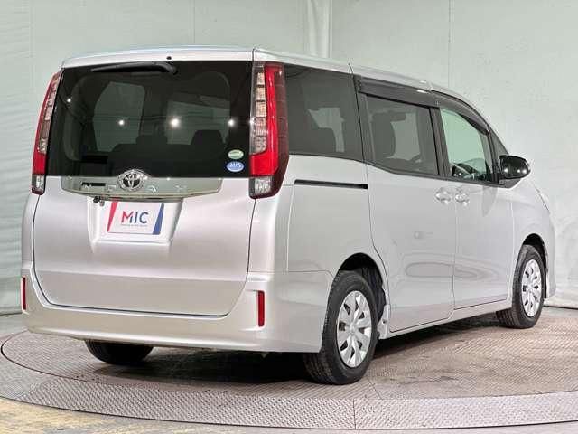 TOYOTA NOAH 2016 Image 31