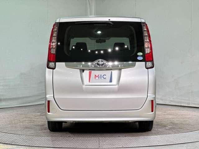 TOYOTA NOAH 2016 Image 31