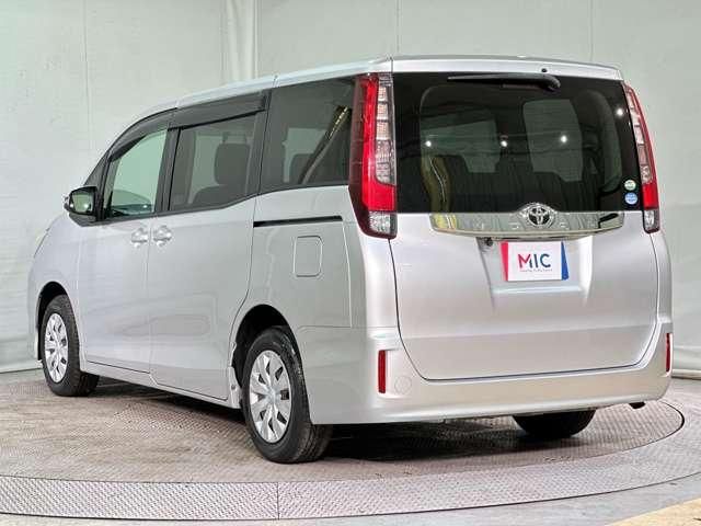 TOYOTA NOAH 2016 Image 31