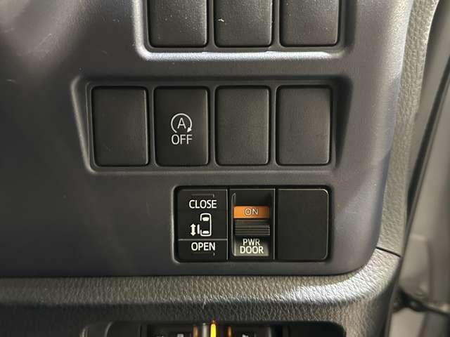 TOYOTA NOAH 2016 Image 31