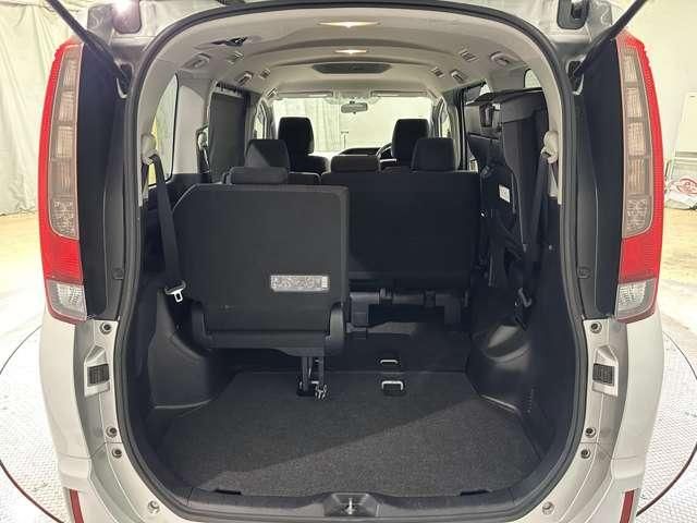 TOYOTA NOAH 2016 Image 31