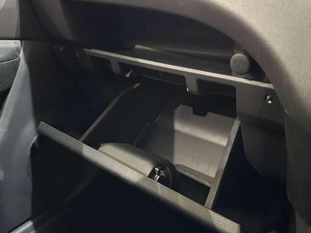 NISSAN WINGROAD 2012 Image 31