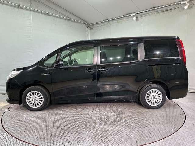 TOYOTA NOAH HYBRID 4WD 2015 Image 31