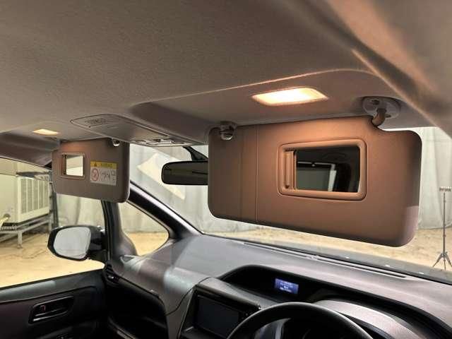 TOYOTA NOAH HYBRID 4WD 2015 Image 31