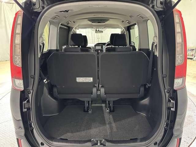 TOYOTA NOAH HYBRID 4WD 2015 Image 31