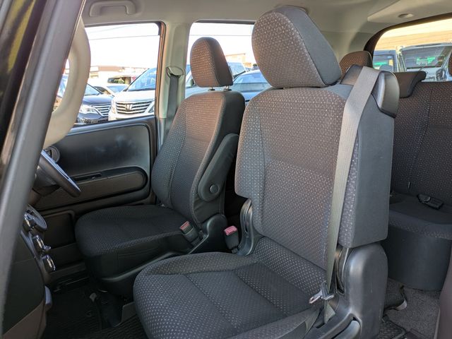 TOYOTA SPADE 2013 Image 31