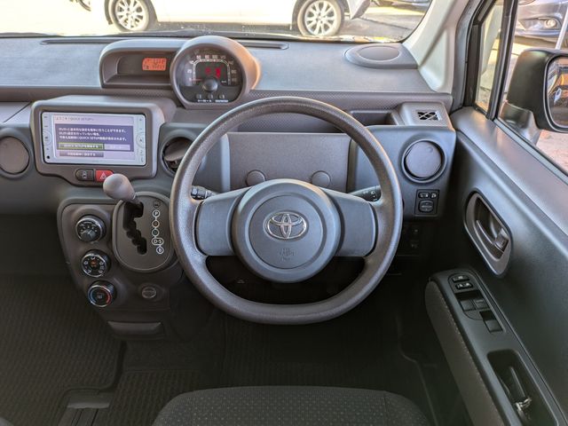 TOYOTA SPADE 2013 Image 31