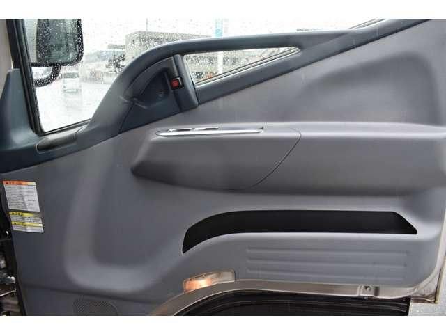 MITSUBISHI CANTER 2013 Image 31