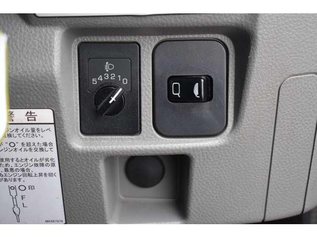 MITSUBISHI CANTER 2017 Image 31