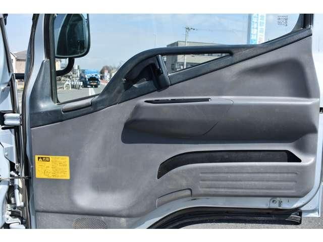 MITSUBISHI CANTER 2015 Image 31