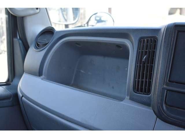 MITSUBISHI CANTER 2015 Image 31