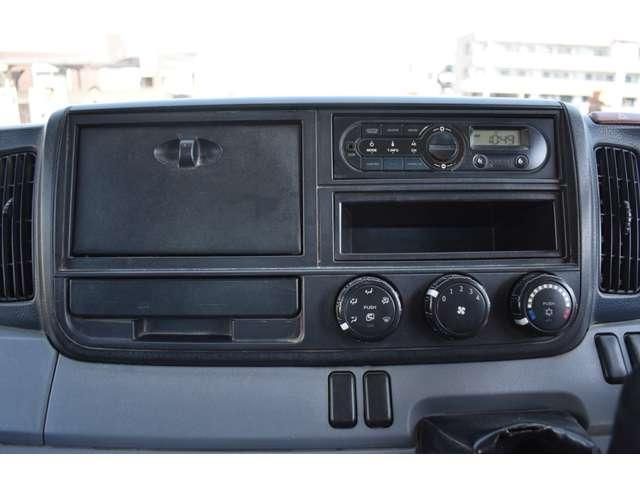 MITSUBISHI CANTER 2015 Image 31