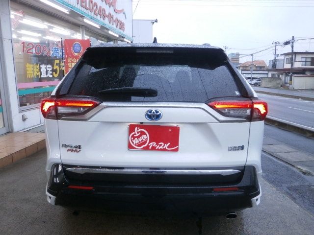 TOYOTA RAV4 PHV 2021 Image 31