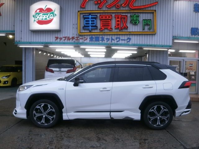 TOYOTA RAV4 PHV 2021 Image 31