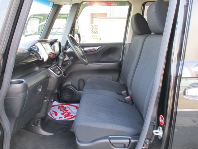 HONDA N BOX+ CUSTOM 2013 Image 31