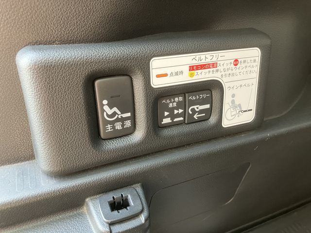 HONDA N BOX+ CUSTOM 2013 Image 31