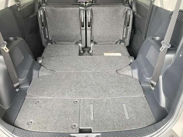 TOYOTA SIENTA HYBRID 2021 Image 31