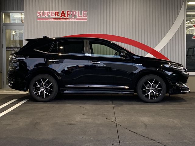 TOYOTA HARRIER HYBRID 2016 Image 31