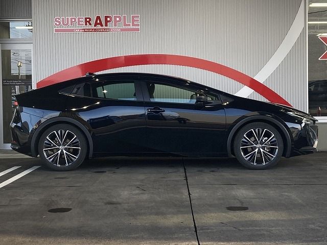 TOYOTA PRIUS 4WD 2023 Image 31