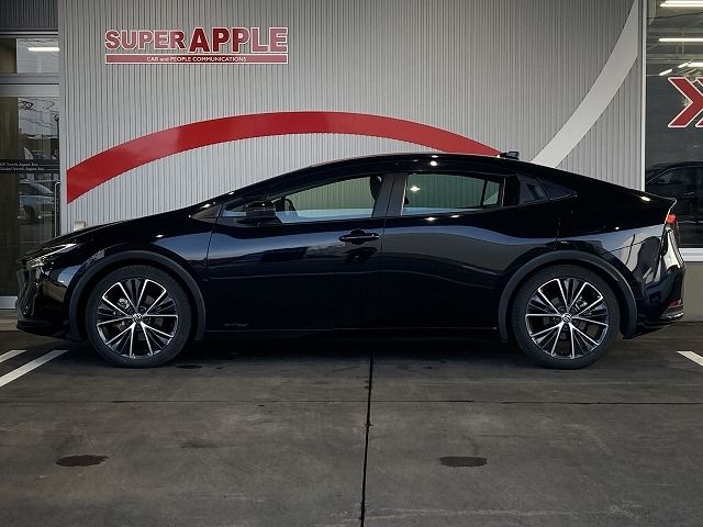 TOYOTA PRIUS 4WD 2023 Image 31