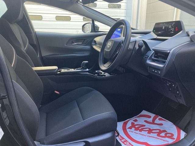 TOYOTA PRIUS 4WD 2023 Image 31