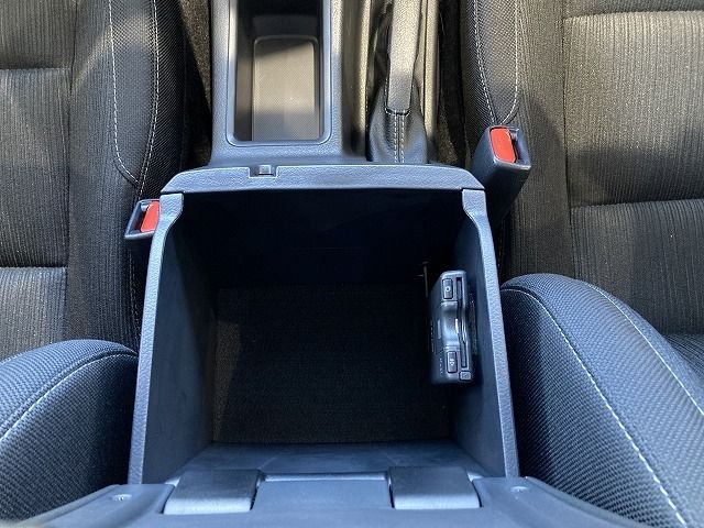 TOYOTA HILUX 4WD 2022 Image 31