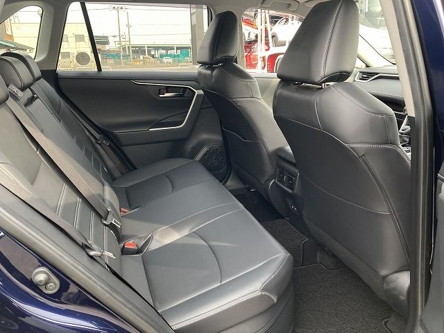 TOYOTA RAV4 HYBRID 4WD 2020 Image 31