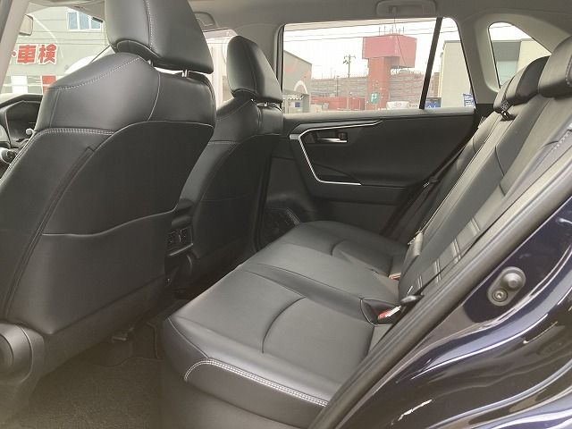 TOYOTA RAV4 HYBRID 4WD 2020 Image 31