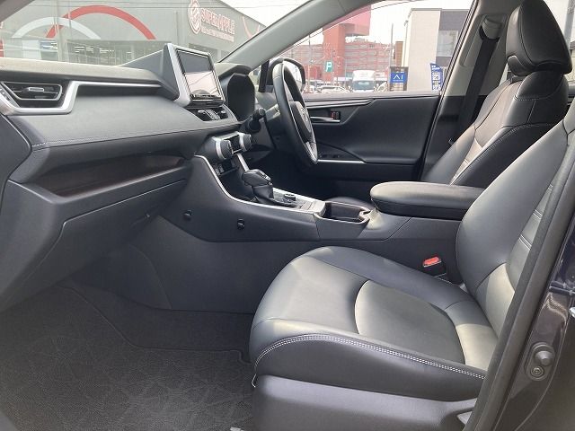 TOYOTA RAV4 HYBRID 4WD 2020 Image 31